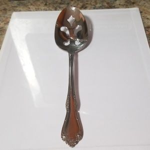 Wm.A. Rogers Oneida pieced serving spoon